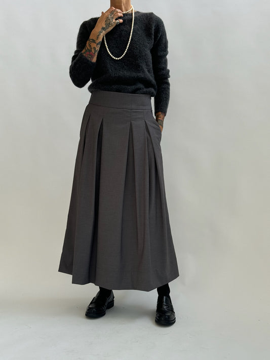 Pleated skirt
