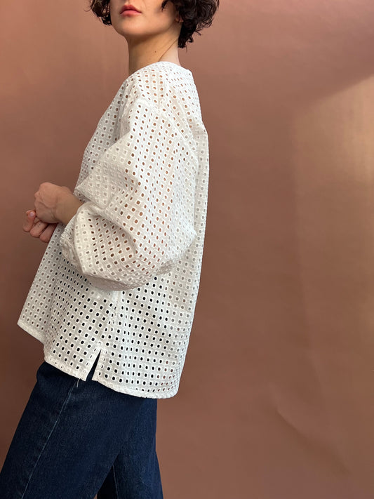 Blusa scollo V sangallo quadretto