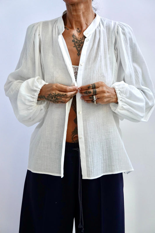 Korean blouse with wide sleeves