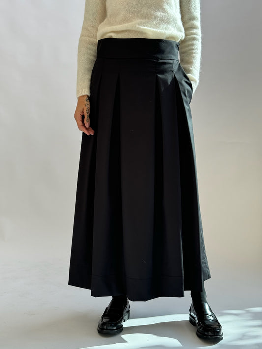 Pleated skirt