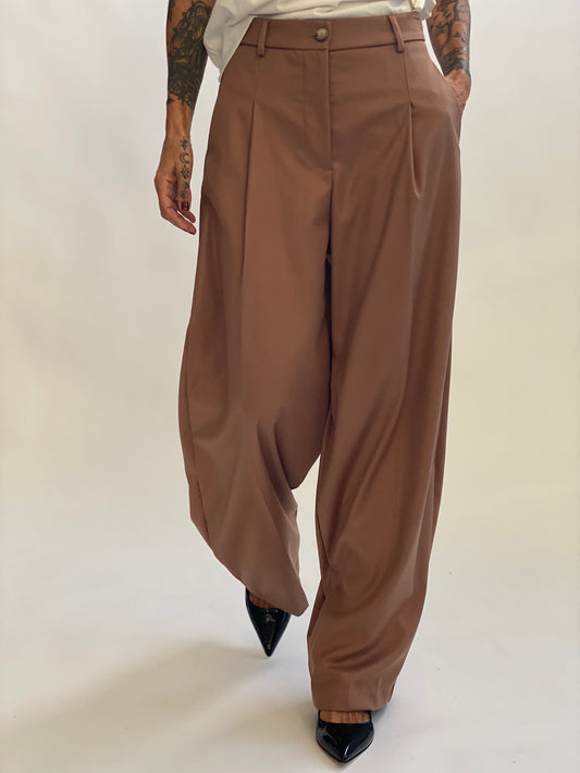 New fit trousers