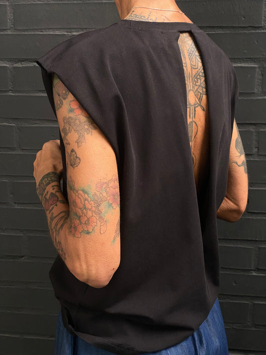 T-shirt with back cut