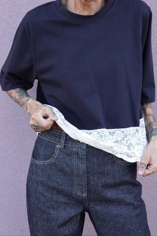 T-shirt con fondo in pizzo