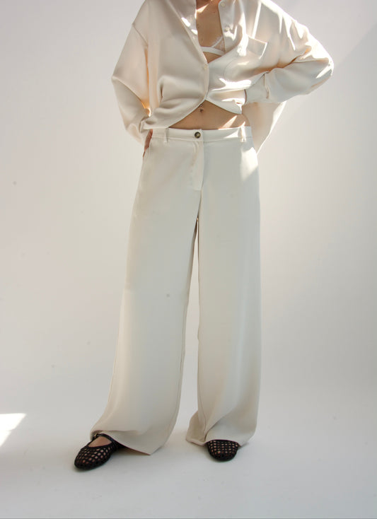 Wide leg trousers
