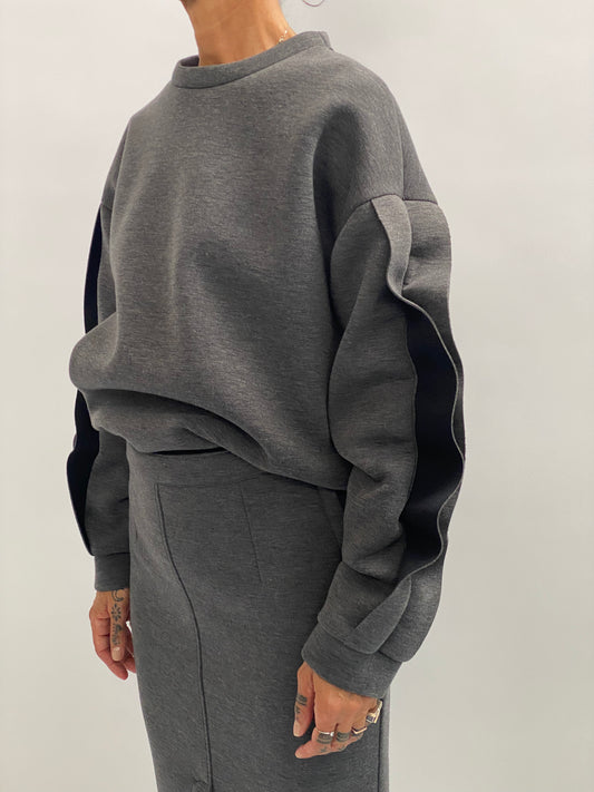 Felpa con rouches sulle maniche