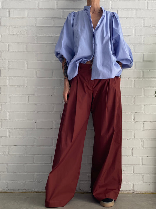 Wide pleated trousers