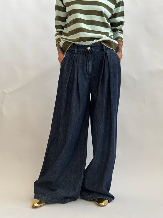 Denim trousers with pleats