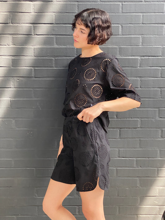 Blusa girocollo sangallo fiore