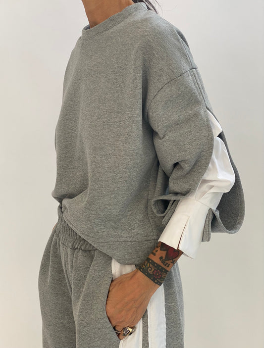 Sweatshirt with poplin insert