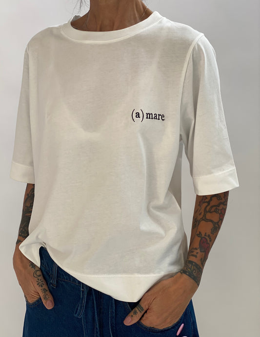 Crew neck elbow-length sleeve T-shirt with embroidery