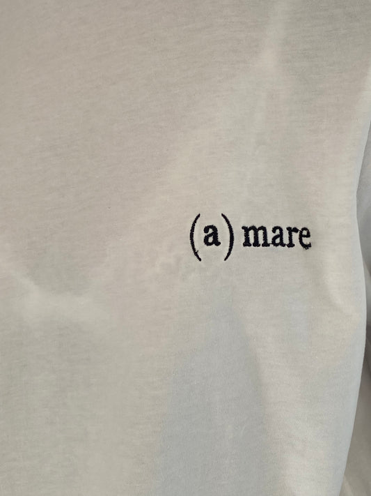 Crew neck elbow-length sleeve T-shirt with embroidery