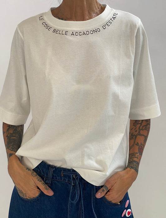 Crew neck elbow-length sleeve T-shirt with embroidery