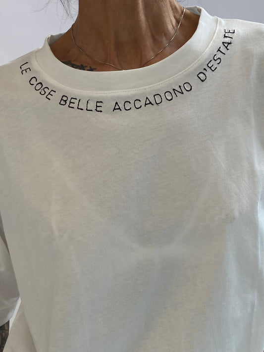 Crew neck elbow-length sleeve T-shirt with embroidery