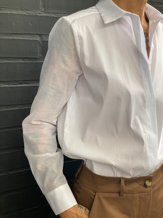 Men's shirt with muslin sleeves