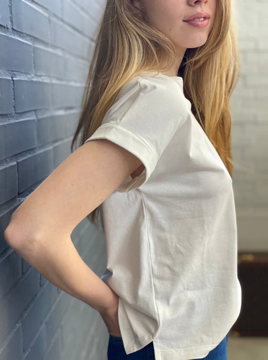 Stretch T-shirt with cuffed sleeves