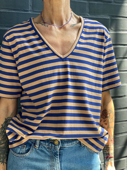 V-neck T-shirt