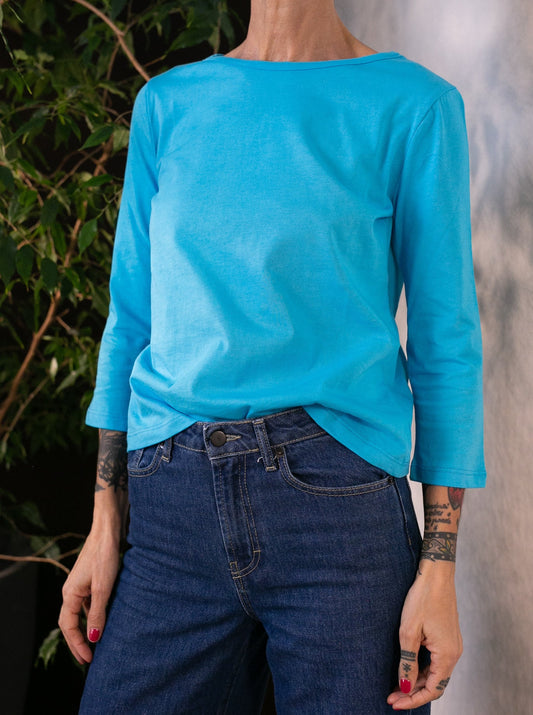 3/4 sleeve T-shirt with boat neckline