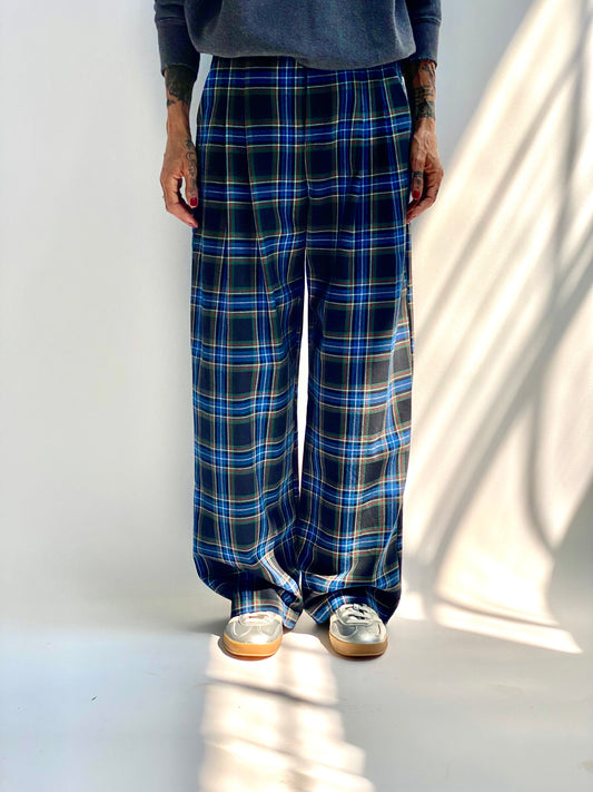Pantalone con pinces tartan