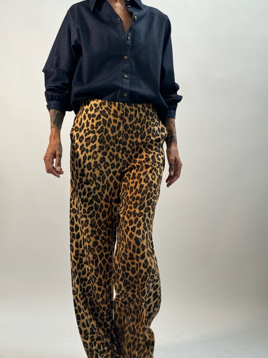 Pantalone in twill leo print