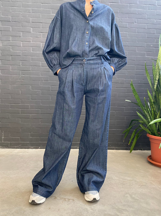 Double pleated chambray trousers