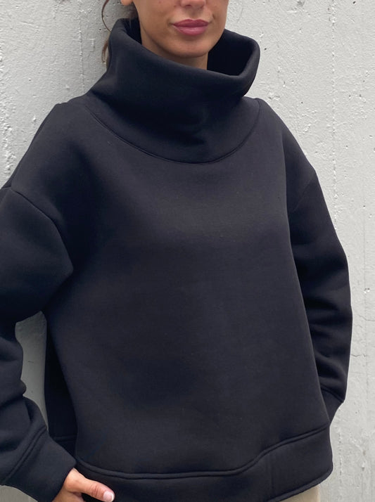 High neck sweatshirt