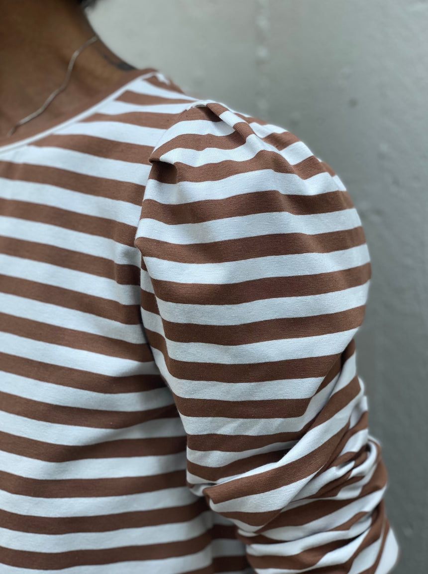 Striped puff sleeve T-shirt