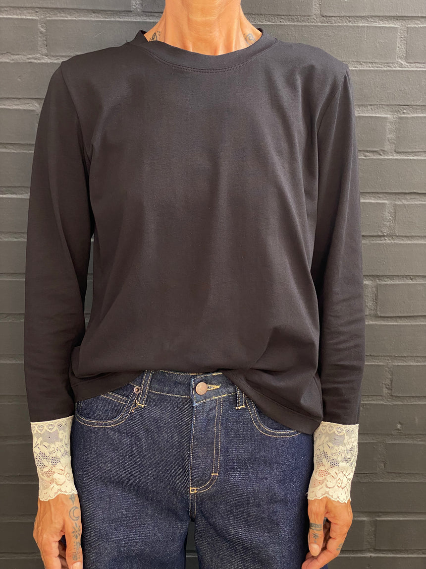 T-shirt con fondo in pizzo (Copia)