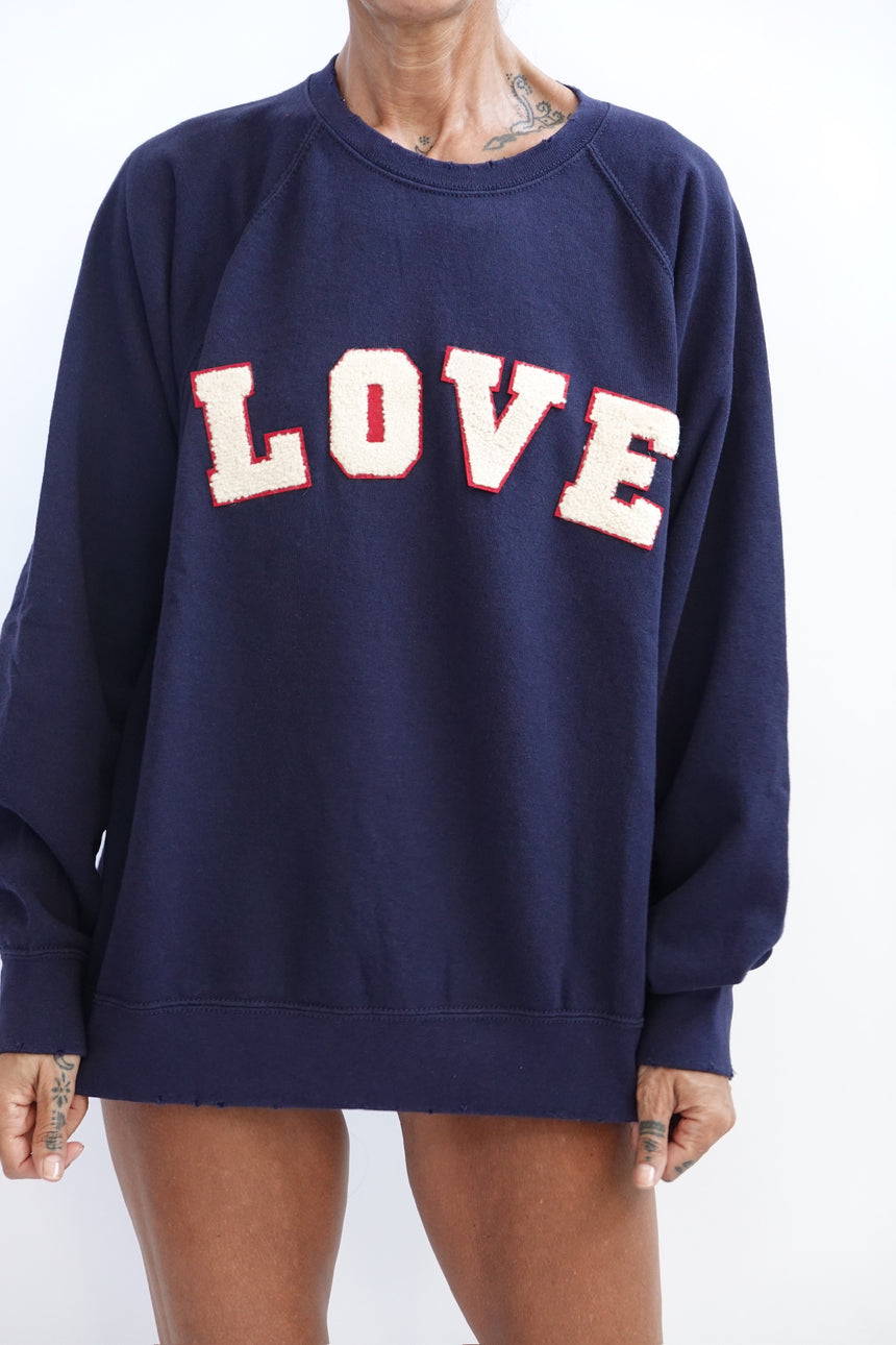 Raglan sweatshirt