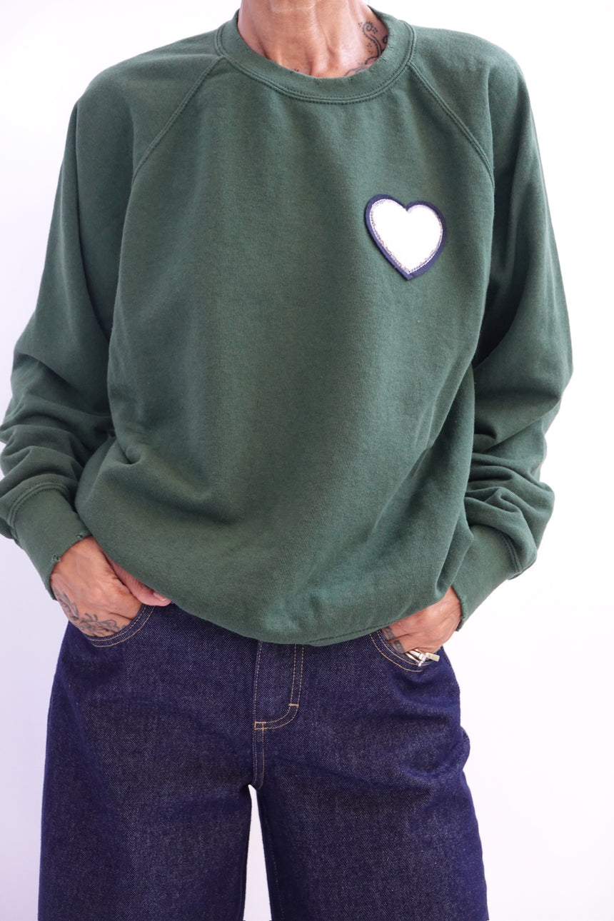 Felpa raglan con patch cuore