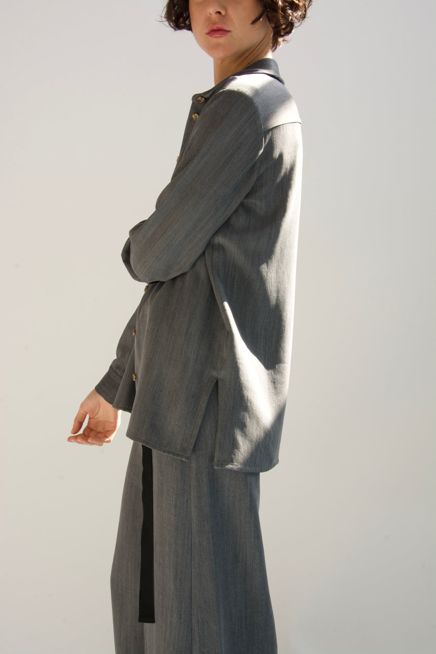 Camicia a uomo con spacchi
