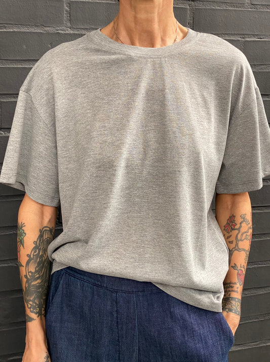 Drop shoulder boxy fit t-shirt