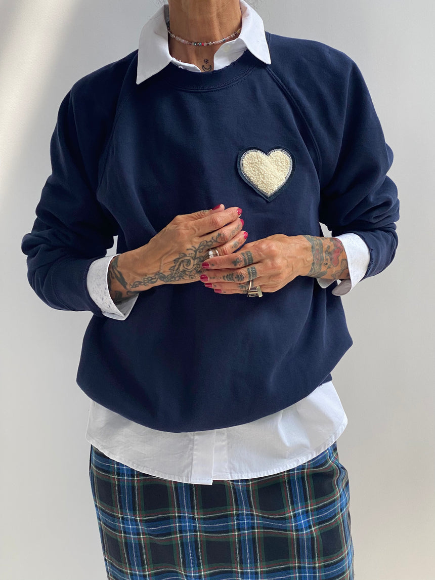 Felpa raglan con patch cuore