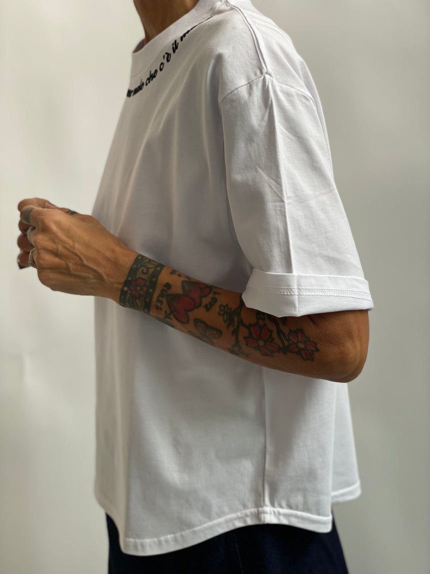 T-shirt girocollo spalla scesa con stampa floc