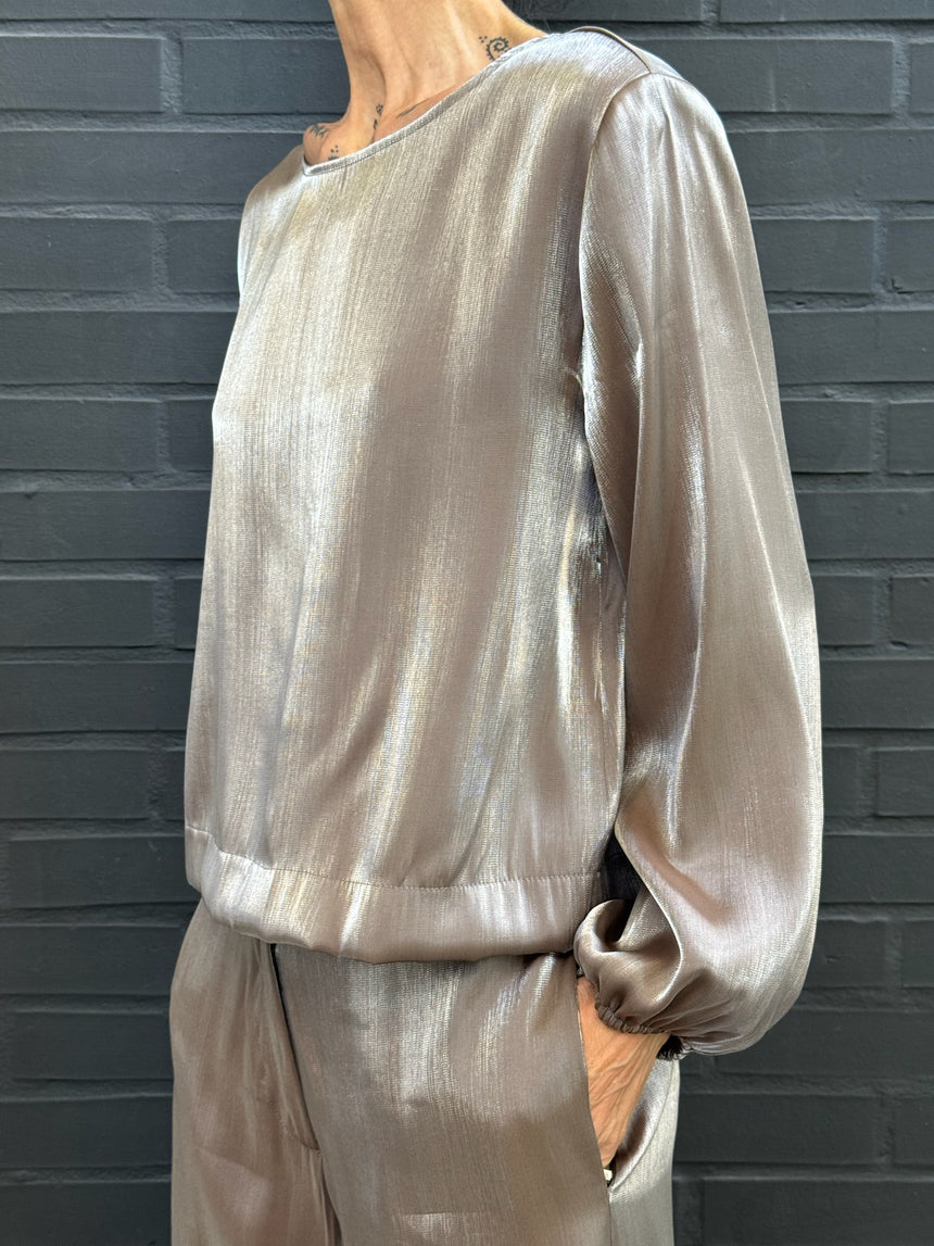Iridescent blouse