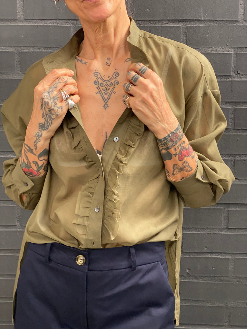 Camicia  in mussola con doppia frappa