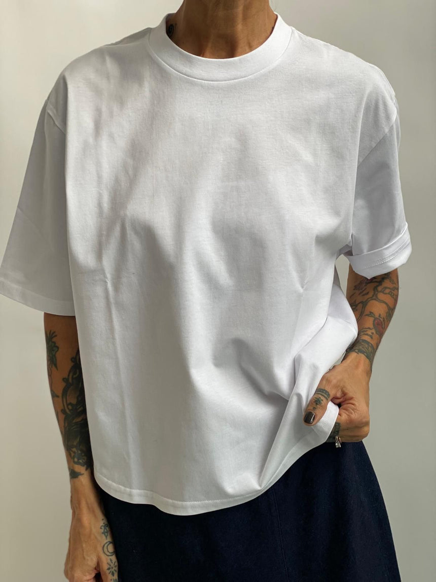 T-shirt girocollo spalla scesa