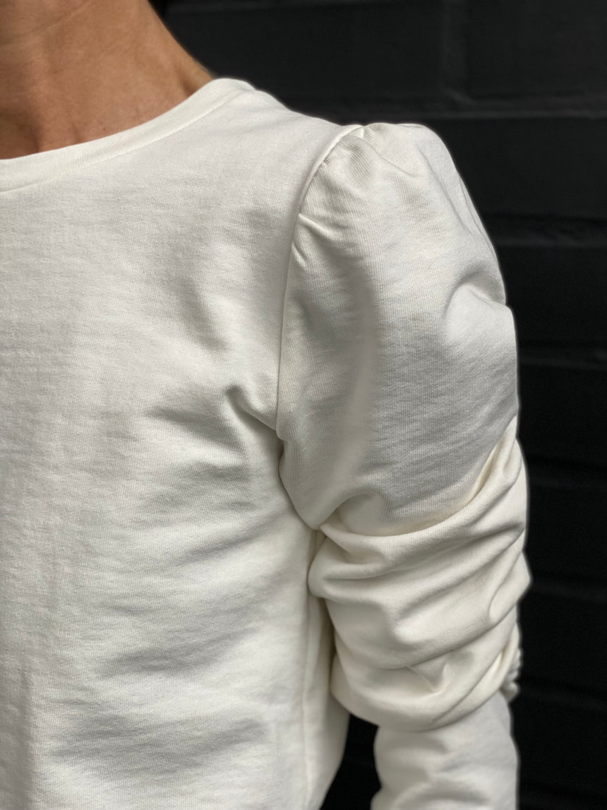 Puff shoulder sweatshirt