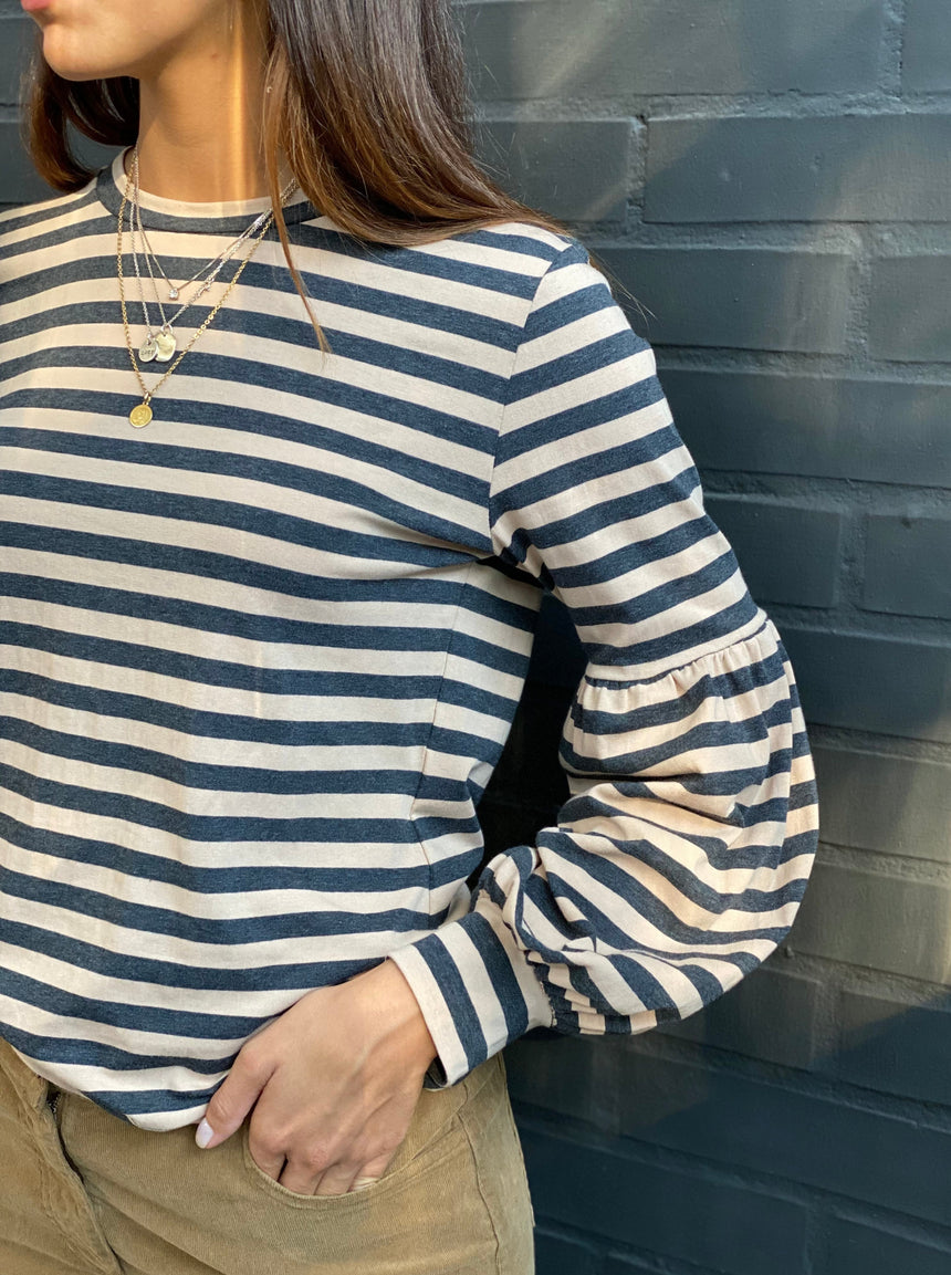 Striped curled sleeve T-shirt